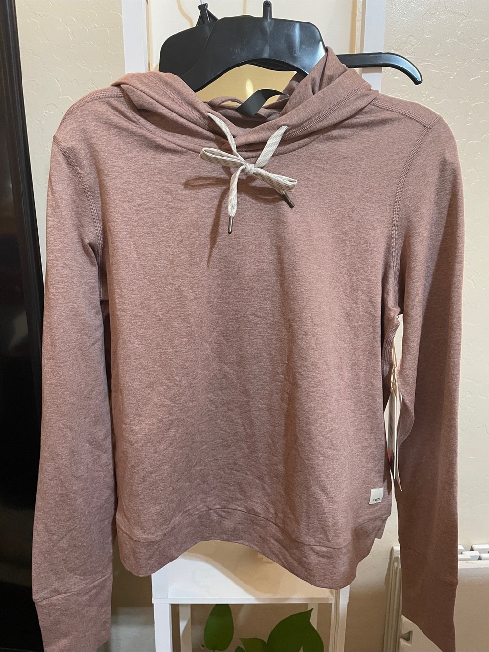 Vuori Women's Scoop Hoodie in Dusty Rose